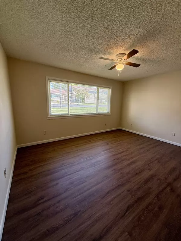 Greenbrier, TN 37073,2169 Highway 41 #S #7