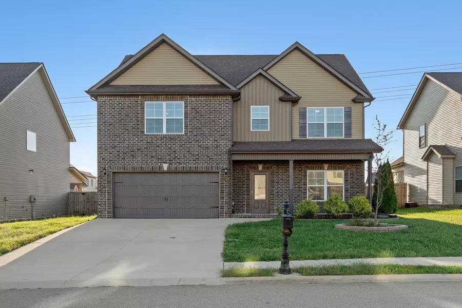 1325 Millet Dr, Clarksville, TN 37040