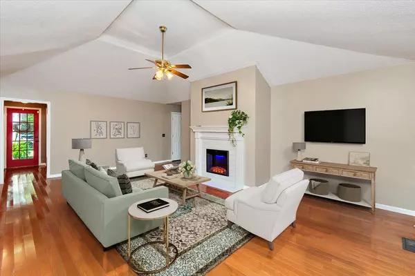 Lawrenceburg, TN 38464,14 Delana Ave