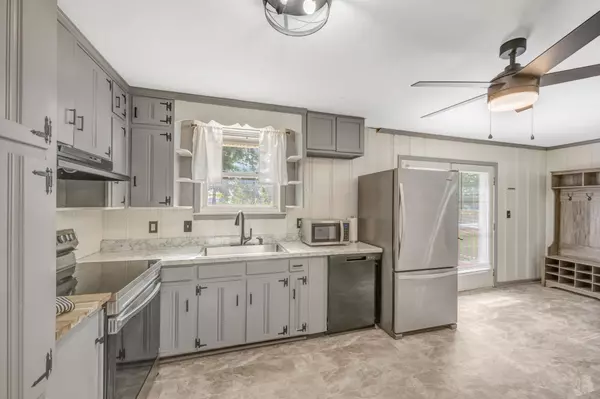 2681 W County Farm Rd, Springfield, TN 37172