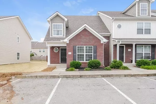 3016 RG Buchanan Dr, La Vergne, TN 37086