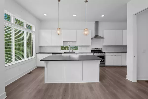Nashville, TN 37203,1618 Marshall Hollow Dr