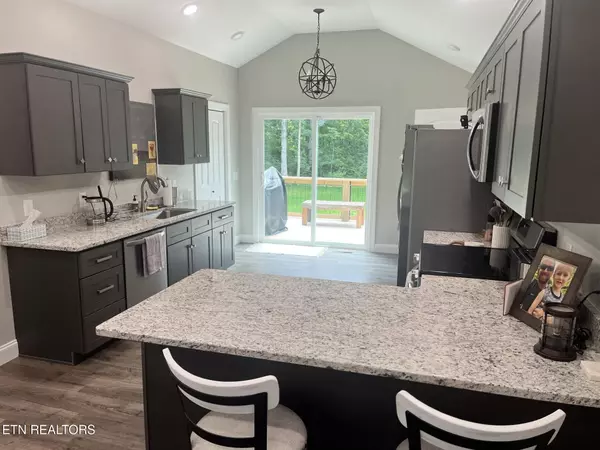 Crossville, TN 38572,348 Hutoha Drive