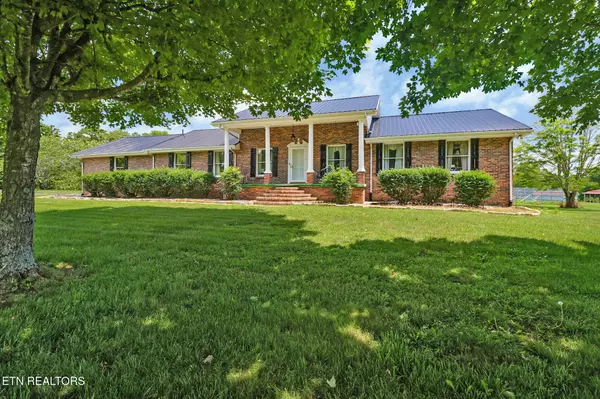 843 Dunbar Rd, Crossville, TN 38572