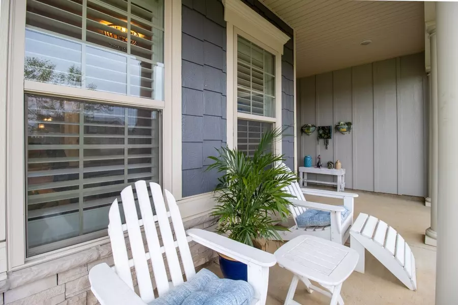 1055 Sumner Grv, Spring Hill, TN 37174