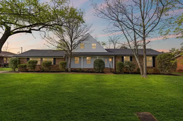 105 Saxon Mist Dr, Nashville, TN 37217