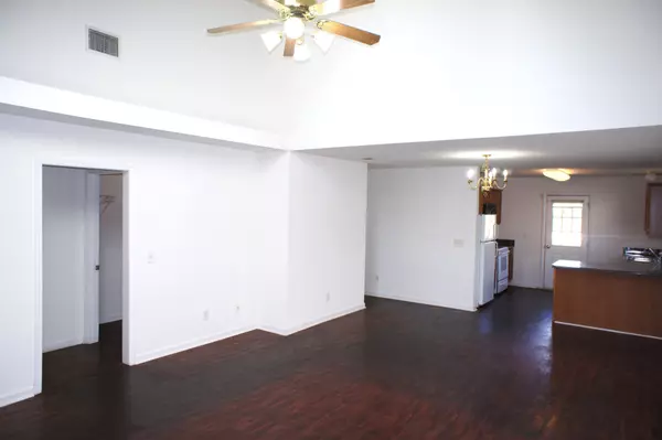 La Vergne, TN 37086,1114 Phelissa Dr