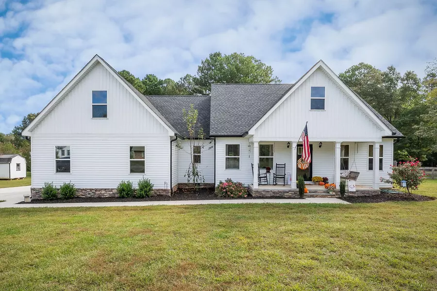 308 Oak Tree Dr, Mcminnville, TN 37110