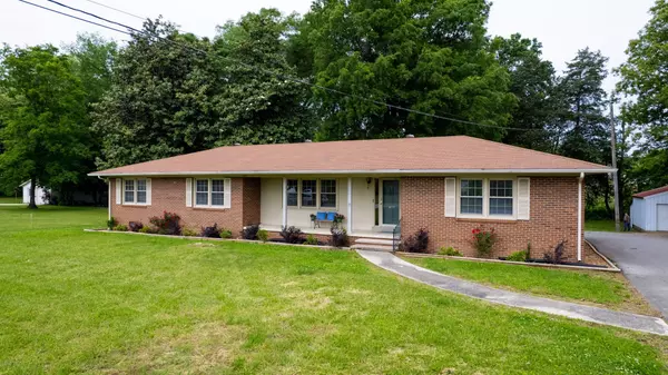 411 Whaley St, Smithville, TN 37166