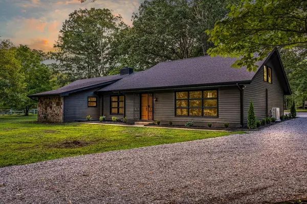 Tullahoma, TN 37388,364B Cook Rd