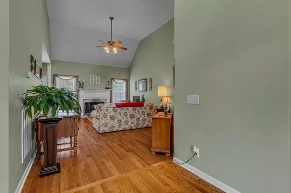 Greenbrier, TN 37073,1008 Graceland Way