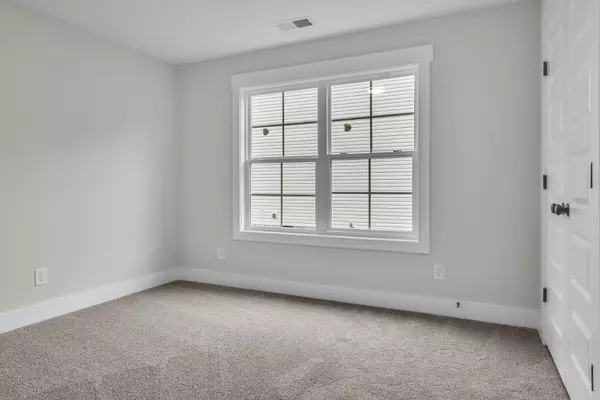 Clarksville, TN 37040,272 Edmondson Ferry Rd