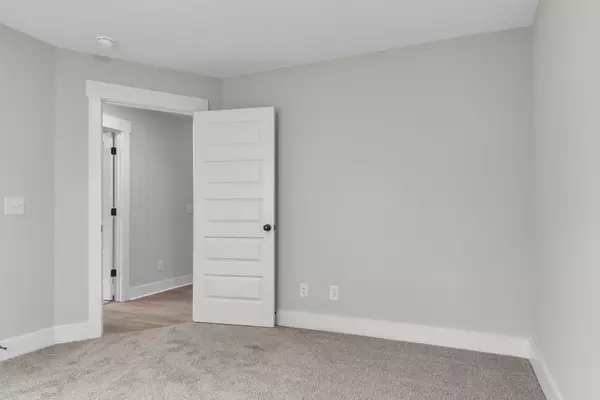 Clarksville, TN 37040,272 Edmondson Ferry Rd