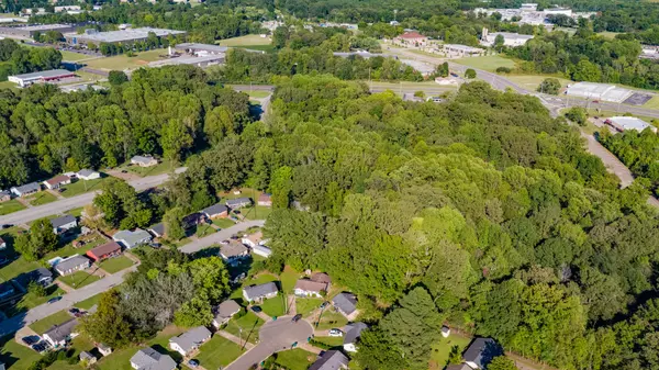 Jackson, TN 38301,961 White Street