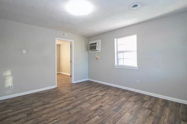 Oak Grove, KY 42262,404 Thompsonville Lane #12