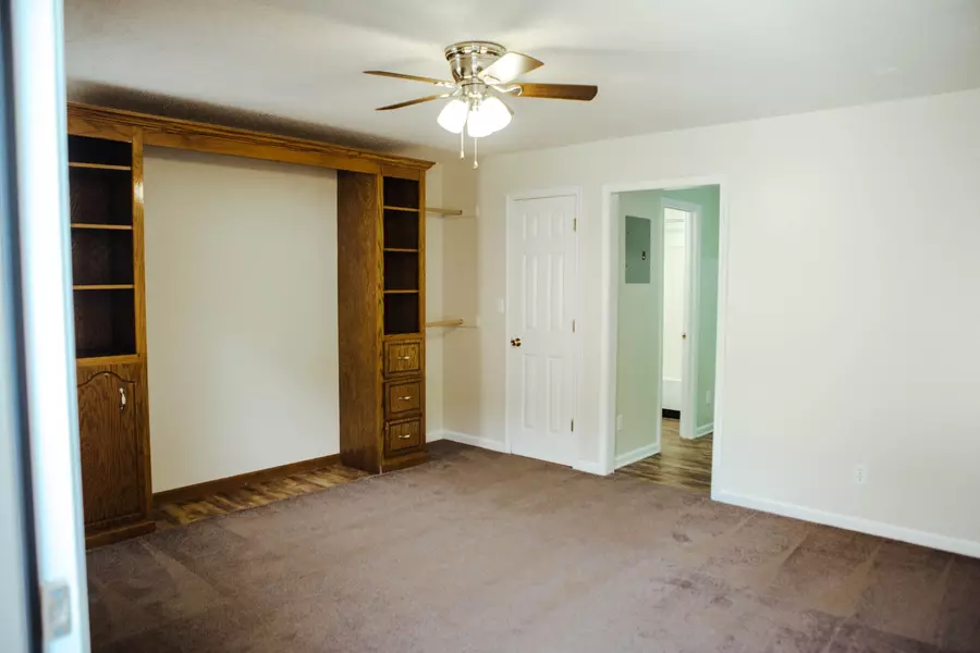 100 Ballygar St #M, Clarksville, TN 37043