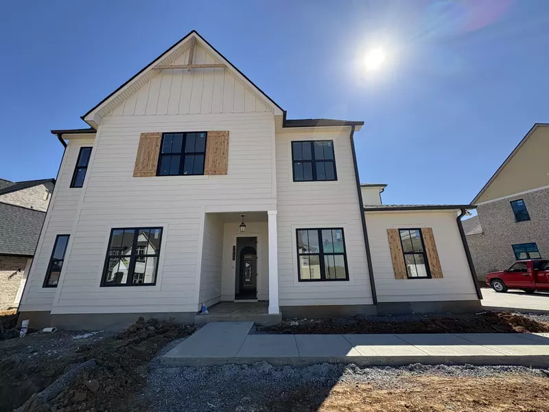 7513 Sutcliff Dr, College Grove, TN 37046