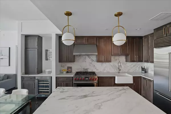 Nashville, TN 37203,1616 West End Ave #2906