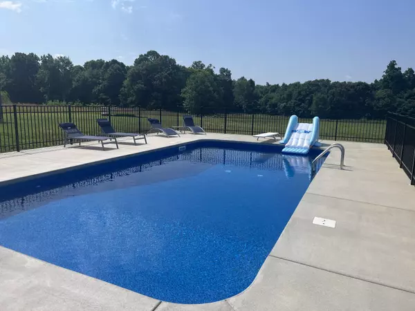 Lafayette, TN 37083,341 Trent Rd