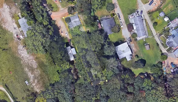 744 Town Creek CIR, Lenoir City, TN 37771