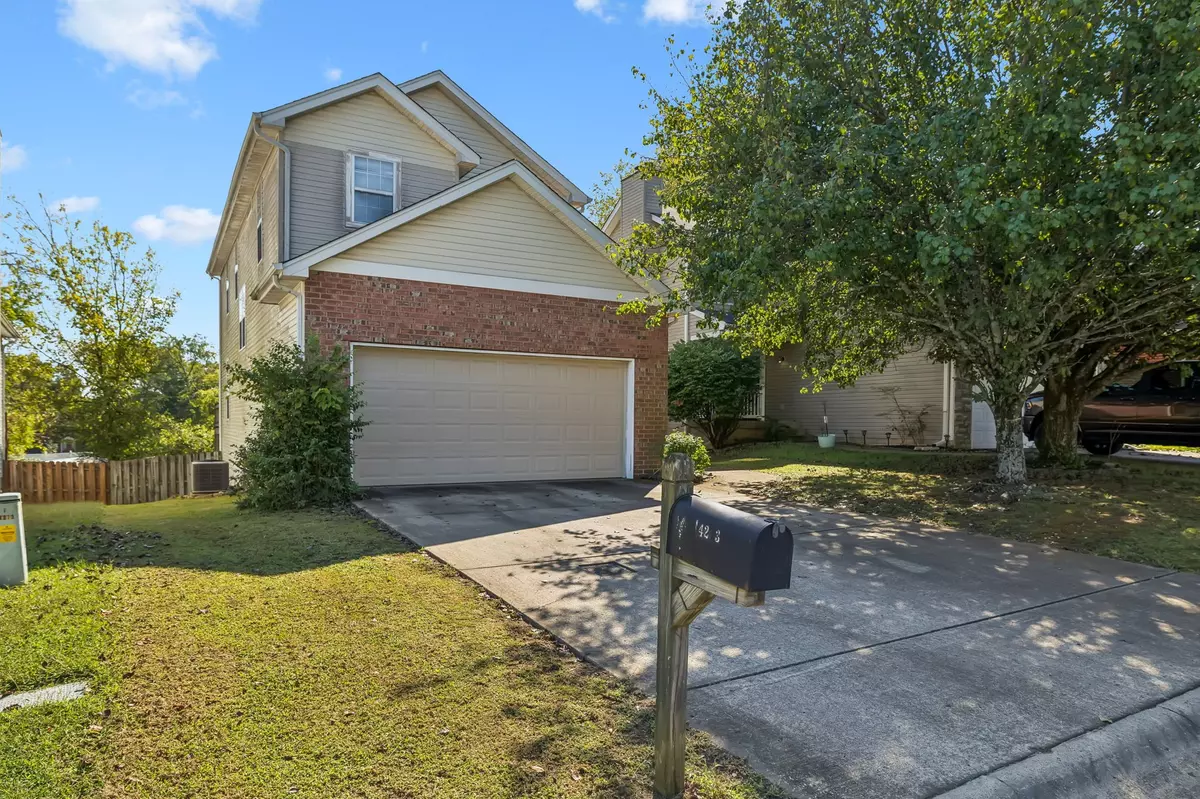 Hermitage, TN 37076,4273 Chesney Glen Dr