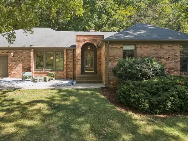 Nashville, TN 37221,7378 Bridle Drive