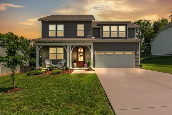 588 Davis Valley Dr, Columbia, TN 38401