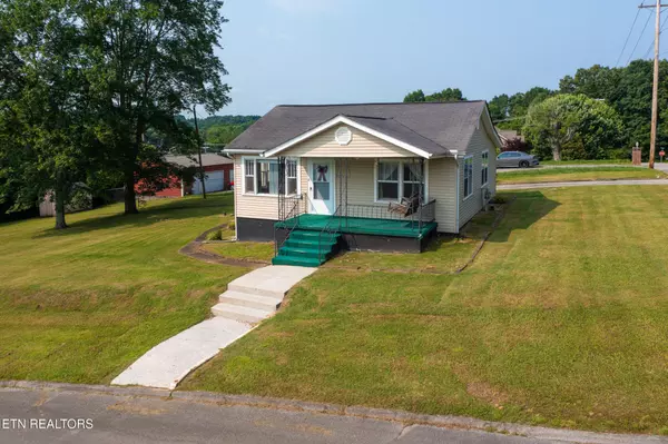 Lenoir City, TN 37771,102 O St
