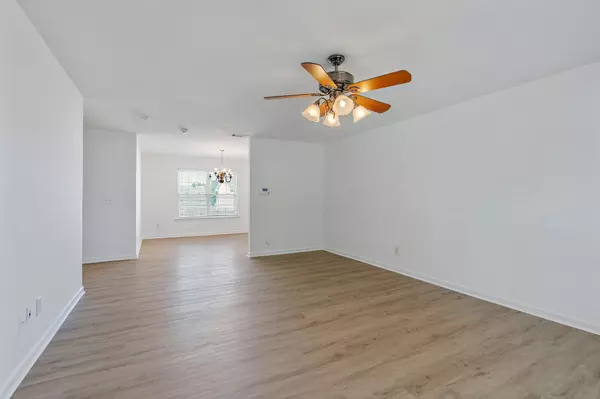 La Vergne, TN 37086,221 Quiet Ln