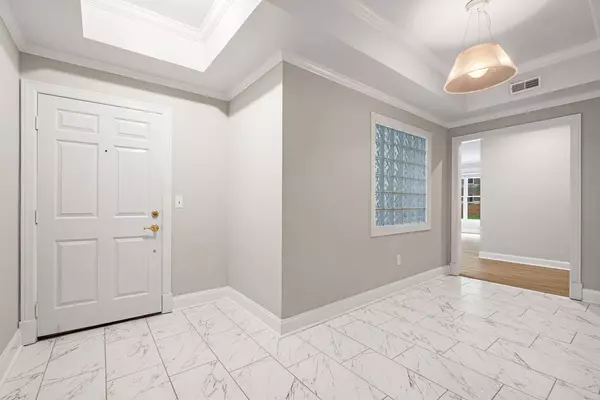 Nashville, TN 37205,4040 Woodlawn Dr #12