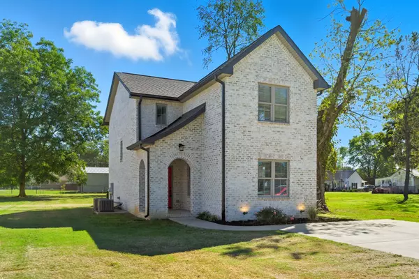 Portland, TN 37148,99 Portland Blvd