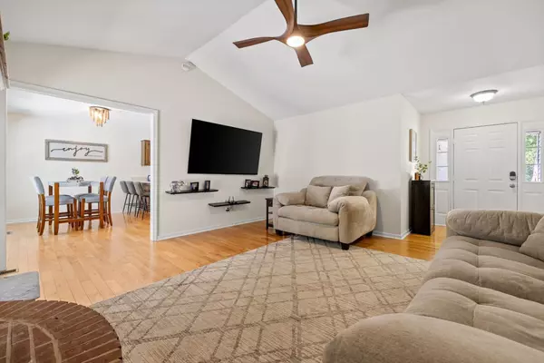 Chattanooga, TN 37416,4504 Kings Lake Court