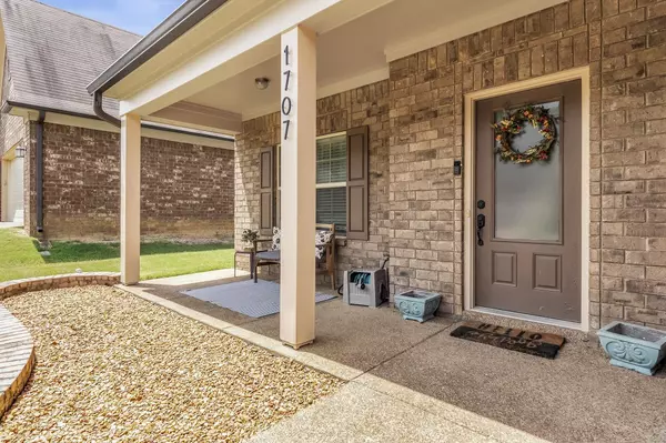 Cordova, TN 38016,1707 BELLEVUE GROVE CV