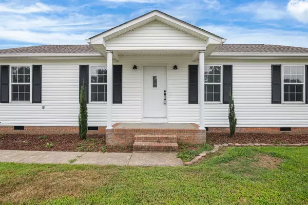 2109 Mae Ln, Lewisburg, TN 37091