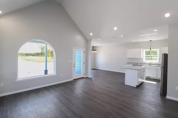 Lafayette, TN 37083,5291 Galen Rd