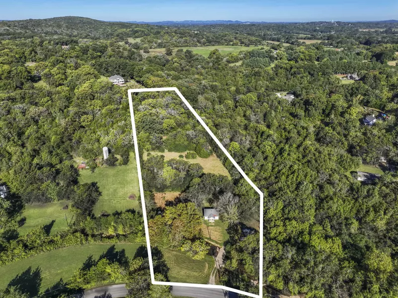 7362 Del Thomas Rd, Smyrna, TN 37167