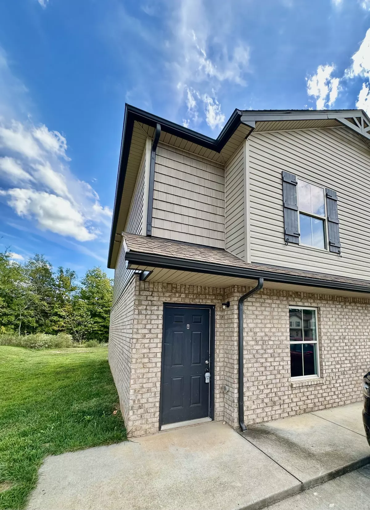 Clarksville, TN 37040,267 Smithson Ln #A