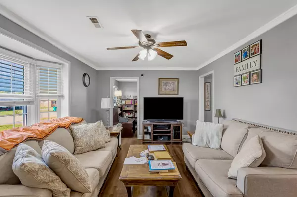 Pulaski, TN 38478,442 Longmeadow Circle