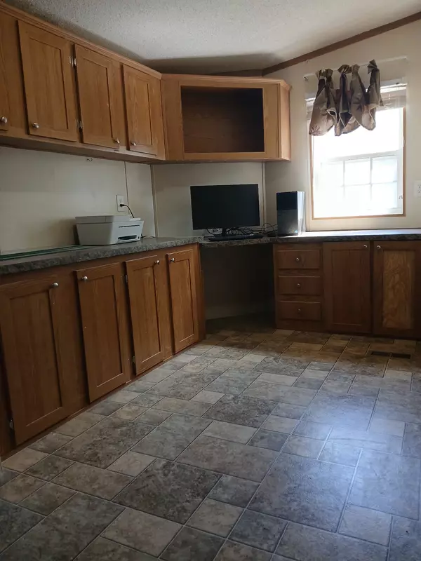 Lynnville, TN 38472,440 Fry Branch Rd