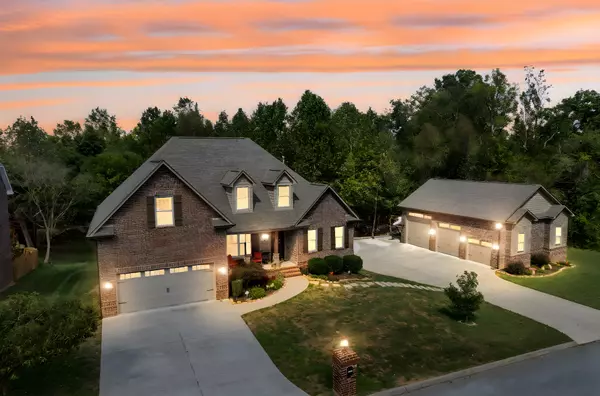 Knoxville, TN 37918,1485 Branch Field Ln