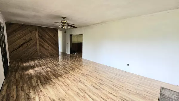 Collinwood, TN 38450,1570 Bear Creek Rd