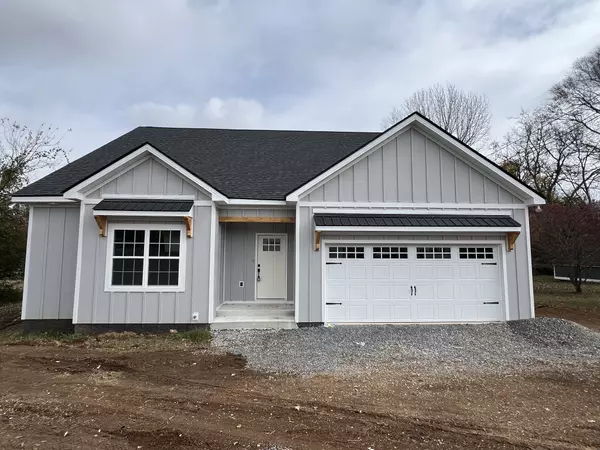 509B Castle Heights Ave, Lebanon, TN 37087