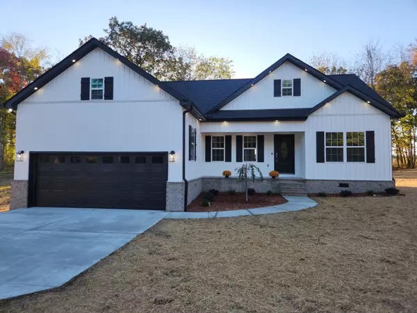 Mcminnville, TN 37110,557 Oak Tree Drive