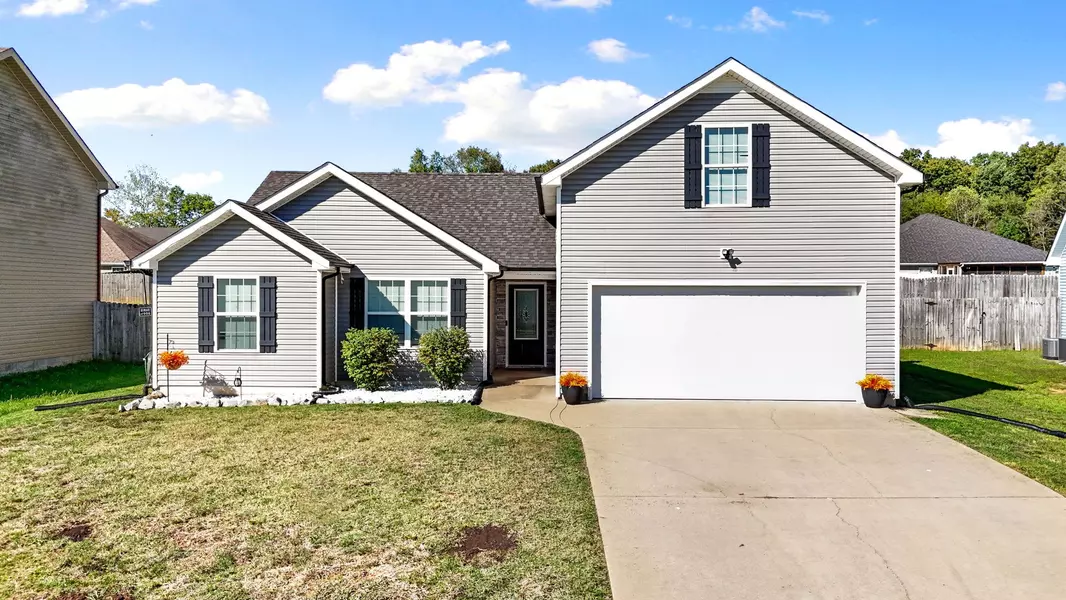 1301 Freedom Dr, Clarksville, TN 37042
