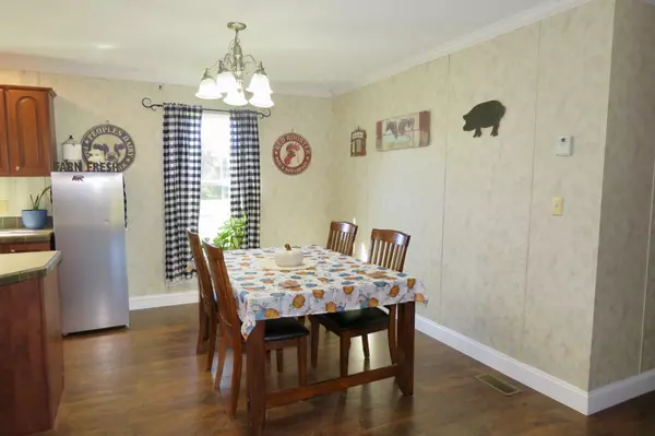 Sparta, TN 38583,520 Indian Cir