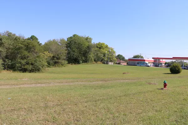 Clarksville, TN 37042,539 Dover Rd