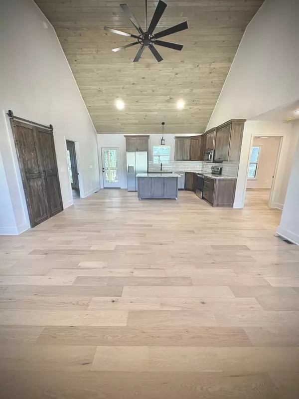 Mcminnville, TN 37110,6390 Francis Ferry Rd