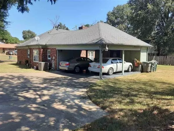 Memphis, TN 38115,6541 IVY MEADOWS DR