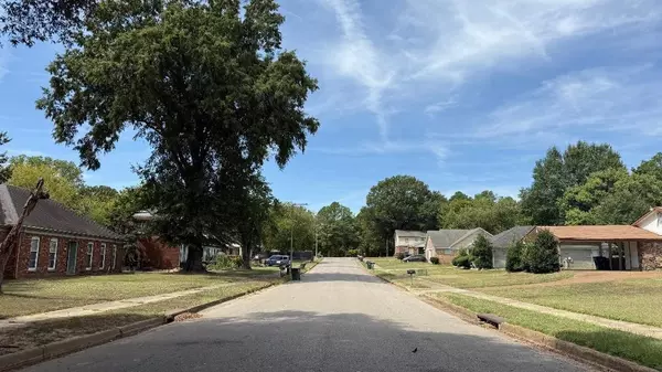 Memphis, TN 38115,6541 IVY MEADOWS DR