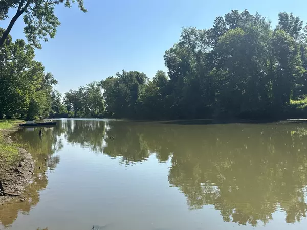 102 TEAL LN,  Savannah,  TN 38372